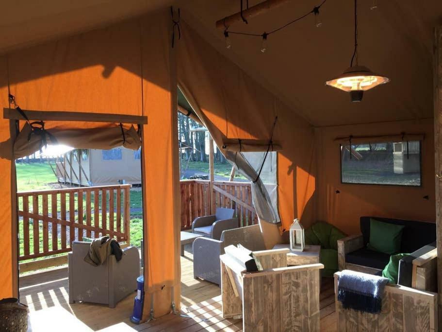 Lapwing Safari Tent Cheltenham Exterior photo